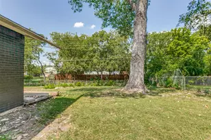 303 N Cottonwood Dr, Richardson, TX 75080 - Photo 24