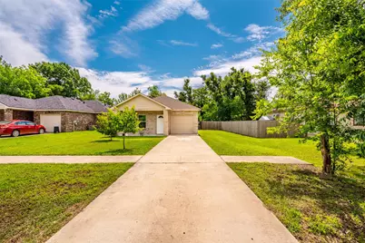 909 S Frances Street #A, Terrell, TX 75160 - Photo 2