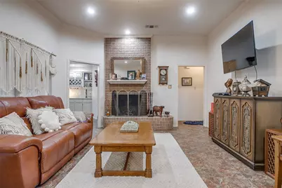 709 Berkley Drive, Cleburne, TX 76033 - Photo 20