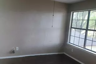 10356 Shelburne Dr, Dallas, TX 75227 - Photo 2