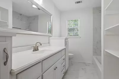 1812 W Eldorado Parkway, Little Elm, TX 75068 - Photo 32