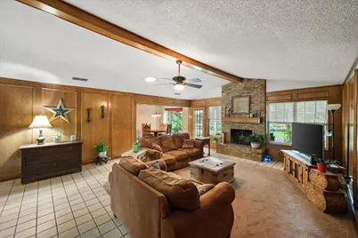 1018 Auburn Drive, Arlington, TX 76012 - Photo 4