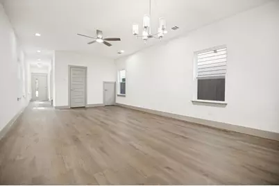 2422 Starks Avenue, Dallas, TX 75215 - Photo 2