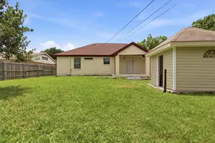 507 E Daugherty Dr, Garland, TX 75041 - Photo 22