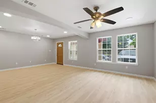 507 E Daugherty Dr, Garland, TX 75041 - Photo 6