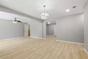507 E Daugherty Dr, Garland, TX 75041 - Photo 4