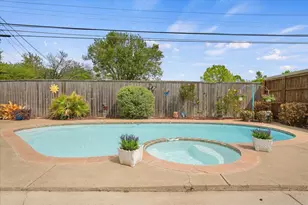 1233 Bardfield Ave, Garland, TX 75041 - Photo 2