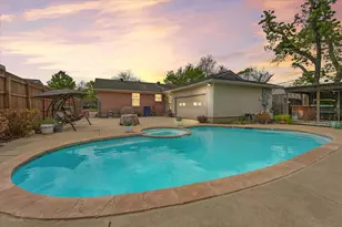 1233 Bardfield Ave, Garland, TX 75041 - Photo 34