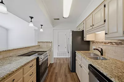 914 W Washington Street #F, Sherman, TX 75092 - Photo 12