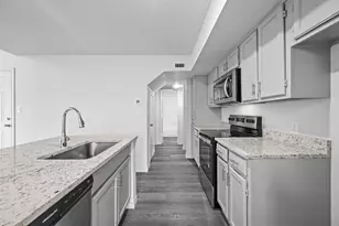 9825 Walnut St, Dallas, TX 75243 - Photo 26