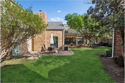 217 Cimarron Trail #5, Irving, TX 75063 - Photo 26