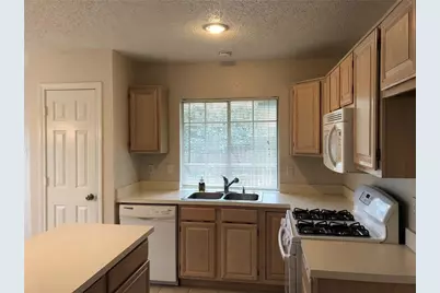 1906 Mill Pond, Grapevine, TX 76051 - Photo 6