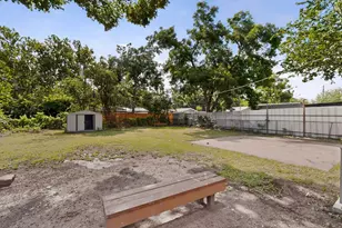 1624 Houghton Rd, Dallas, TX 75217 - Photo 38