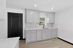 1624 Houghton Rd, Dallas, TX 75217 - Photo 14