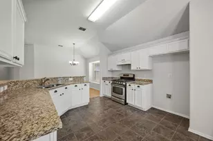 9313 Norfolk Ln, McKinney, TX 75071 - Photo 10