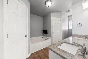 163 Topaz Cir, Hewitt, TX 76643 - Photo 18