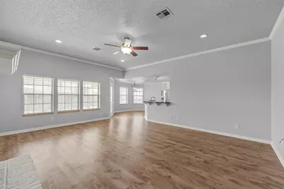 163 Topaz Circle, Hewitt, TX 76643 - Photo 4