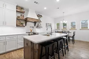 698 N Center St, Arlington, TX 76011 - Photo 10