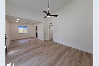 1725 R Avenue #1725, Plano, TX 75074 - Photo 4