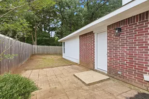 9447 Crimnson Ct, Dallas, TX 75217 - Photo 22