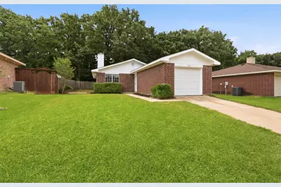 9447 Crimnson Court, Dallas, TX 75217 - Photo 4