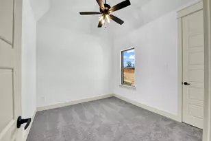10016 Valley Oak Way, Springtown, TX 76082 - Photo 22