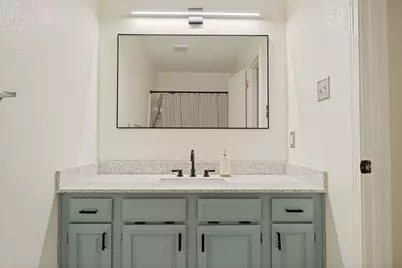 1002 Bellflower Court, Carrollton, TX 75007 - Photo 10
