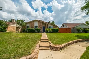 1002 Bellflower Ct, Carrollton, TX 75007 - Photo 1