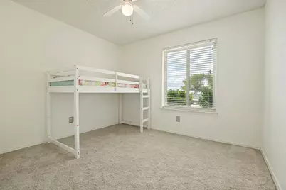 1002 Bellflower Court, Carrollton, TX 75007 - Photo 18