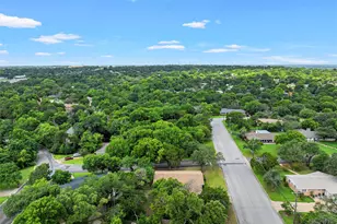 357 Sharron Dr, Woodway, TX 76712 - Photo 34