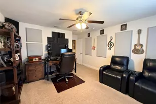 7310 Venice Dr, Grand Prairie, TX 75054 - Photo 24