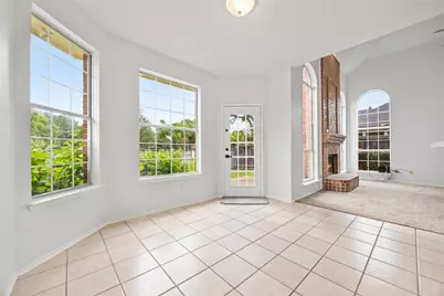 406 Hampton Circle, Grand Prairie, TX 75052 - Photo 22