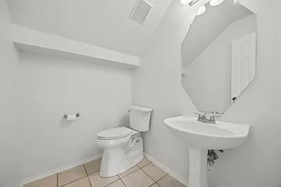 406 Hampton Circle, Grand Prairie, TX 75052 - Photo 20