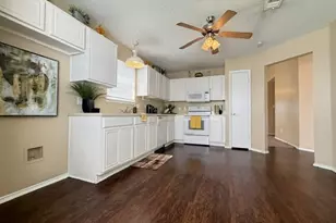 10909 Deauville Cir S, Fort Worth, TX 76108 - Photo 4
