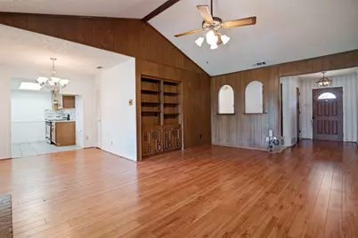 527 Dinalynn Street, Mesquite, TX 75149 - Photo 2