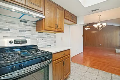 527 Dinalynn Street, Mesquite, TX 75149 - Photo 8