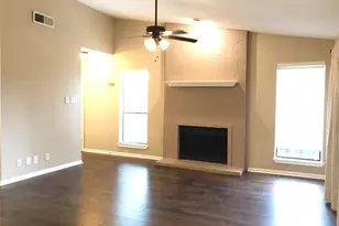 1101 Calico Ln, Arlington, TX 76011 - Photo 2