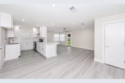 504 Pecan Street, Crowley, TX 76036 - Photo 6