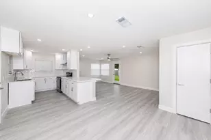 504 Pecan St, Crowley, TX 76036 - Photo 6