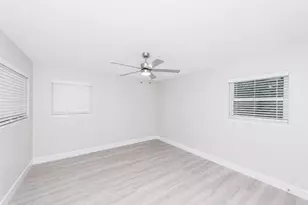 504 Pecan St, Crowley, TX 76036 - Photo 18