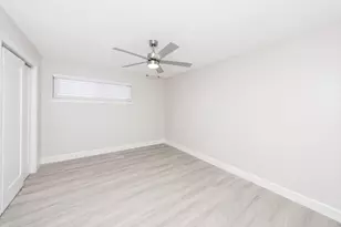 504 Pecan St, Crowley, TX 76036 - Photo 14