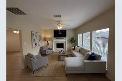 5607 Creekhollow Drive, Arlington, TX 76018 - Photo 4