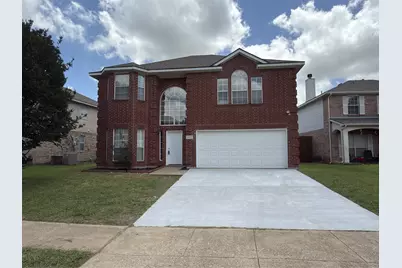 5607 Creekhollow Drive, Arlington, TX 76018 - Photo 1