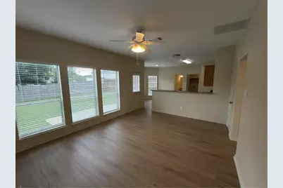 5607 Creekhollow Drive, Arlington, TX 76018 - Photo 6