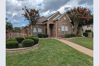 9200 Blue Water Drive, Plano, TX 75025 - Photo 2