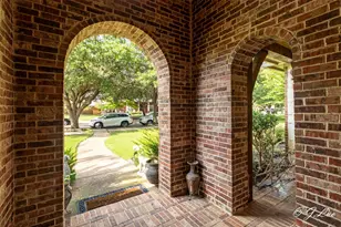 1053 Sir Lancelot Cir, Lewisville, TX 75056 - Photo 36