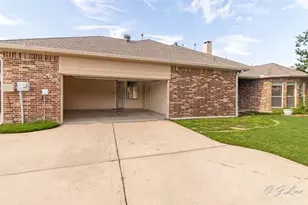 1053 Sir Lancelot Cir, Lewisville, TX 75056 - Photo 34
