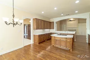 1053 Sir Lancelot Cir, Lewisville, TX 75056 - Photo 26