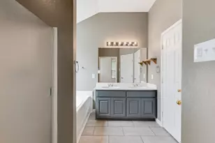 104 Goldeneye Ln, Fort Worth, TX 76120 - Photo 18