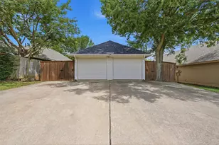 906 W Houston St, Sherman, TX 75092 - Photo 22